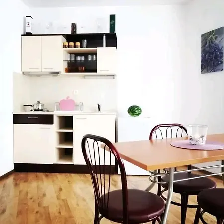Atico En La Romantica Apartment